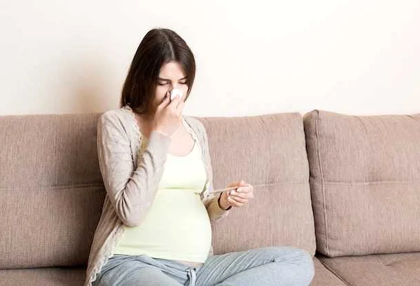 Как справиться с тошнотой в первые дни беременности