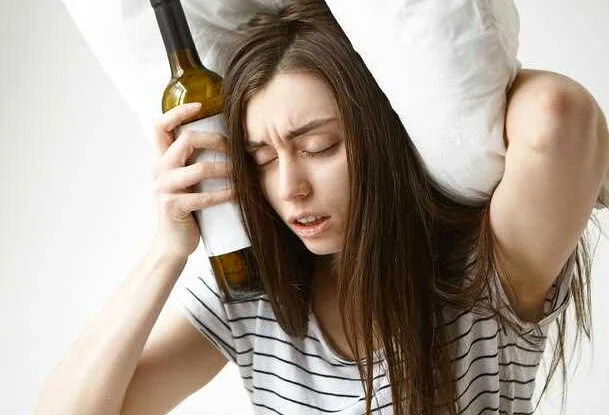 Алкоголь и головная боль: механизм воздействия