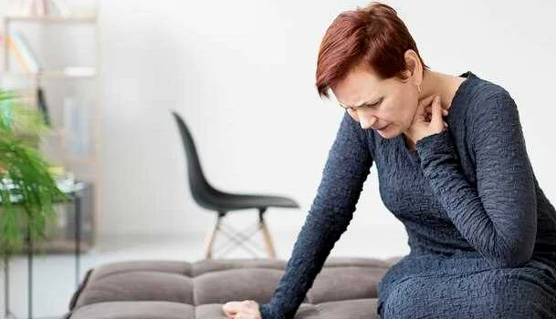 Защемление седалищного нерва: симптомы, причины и лечение