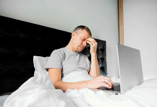Постоянное желание спать: причины, симптомы и лечение [Сон Здоровье]
